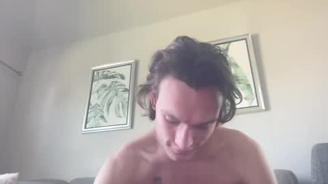 Snapshot of tonycardillo chatting on October 31, 6:09 pm tonycardillo online show from October 31, 6:09 pm