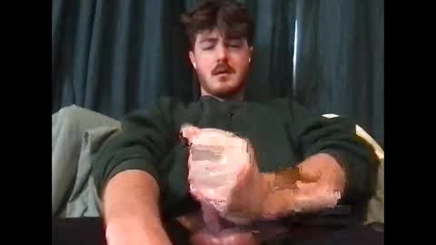 Snapshot of tonydigitt chatting on October 31, 6:20 pm tonyd online show from October 31, 6:20 pm