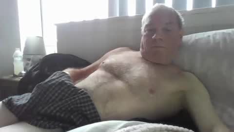 Snapshot of tonygibbson62 chatting on January 18, 10:39 am tonygibbson62 online show from January 18, 10:39 am