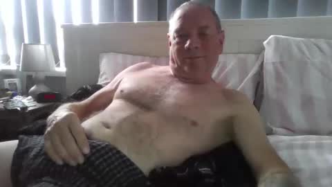 Snapshot of tonygibbson62 chatting on June 6, 8:52 am tonygibbson62 online show from June 6, 8:52 am