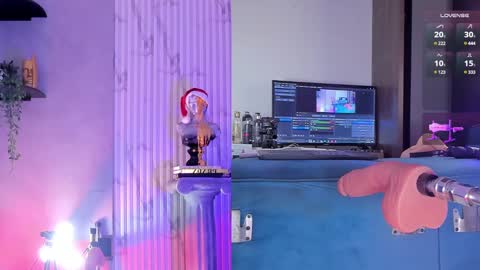 Call me Tony  Instagram -   X -  Tonymjr online show from December 29, 11:18 pm