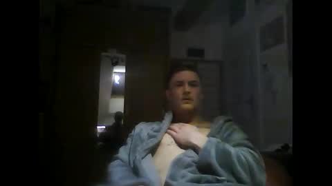 tonystrawberry online show from November 12, 8:30 pm