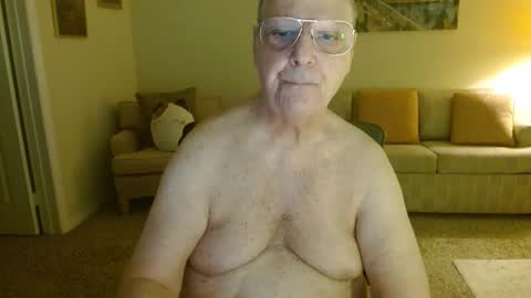 tonysview12000 online show from March 3, 1:23 am