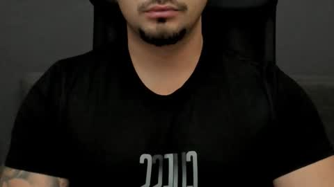 TonyWilcox online show from November 17, 5:57 am