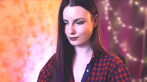 Snapshot of too_beautiful chatting on January 2, 10:11 pm Elizabeth online show from January 2, 10:11 pm