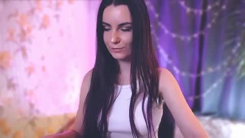 Snapshot of too_beautiful chatting on January 15, 8:26 pm Elizabeth online show from January 15, 8:26 pm