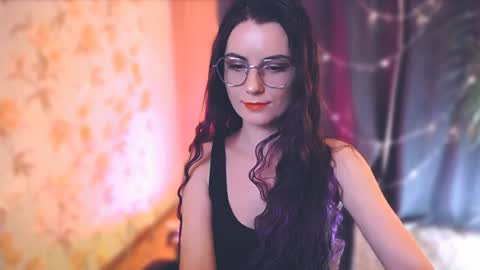 Snapshot of too_beautiful chatting on January 16, 6:59 pm Elizabeth online show from January 16, 6:59 pm