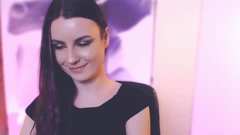 Snapshot of too_beautiful chatting on January 23, 5:10 pm Elizabeth online show from January 23, 5:10 pm