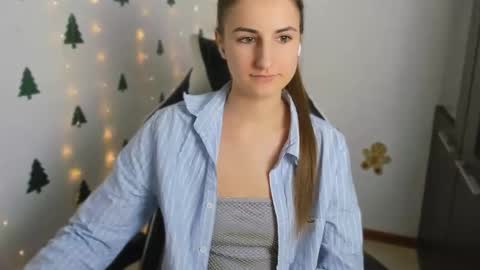 Snapshot of tooboringgirl chatting on February 18, 4:48 pm Alisson online show from February 18, 4:48 pm