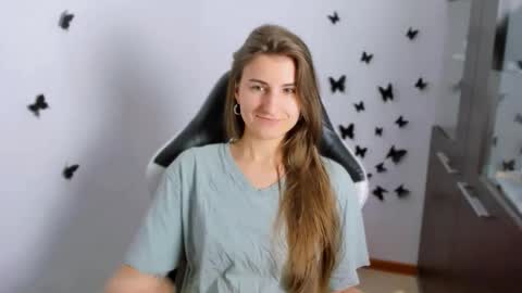 Snapshot of tooboringgirl chatting on September 21, 4:19 pm Alisson online show from September 21, 4:19 pm