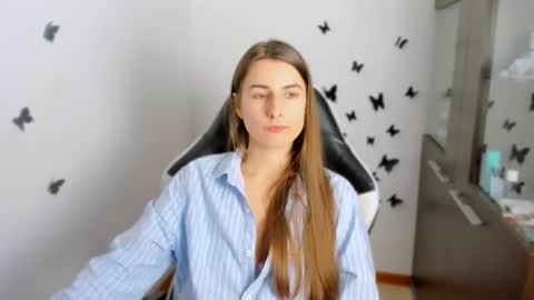 Snapshot of tooboringgirl chatting on October 8, 2:25 pm Alisson online show from October 8, 2:25 pm