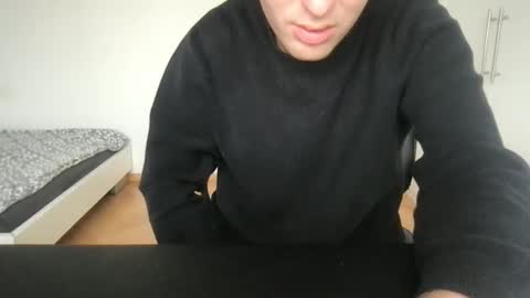 Snapshot of toohottobetrue21 chatting on October 4, 12:36 pm Max online show from October 4, 12:36 pm