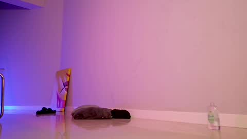 Snapshot of toomuch_wet_ chatting on February 26, 5:39 pm Come find me on Fansly online show from February 26, 5:39 pm