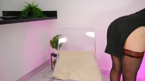 Snapshot of toomuch_wet_ chatting on April 10, 8:46 pm Come find me on Fansly online show from April 10, 8:46 pm