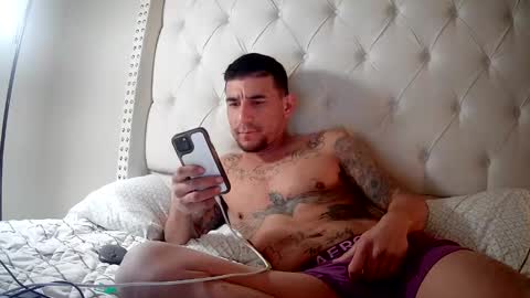 toomuchsmoke online show from November 6, 4:35 am