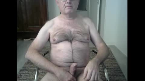 Snapshot of tooohard chatting on December 27, 4:10 pm Alex online show from December 27, 4:10 pm