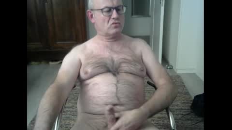 Snapshot of tooohard chatting on January 21, 5:41 pm Alex online show from January 21, 5:41 pm