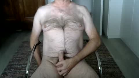 Snapshot of tooohard chatting on September 16, 1:56 pm Alex online show from September 16, 1:56 pm