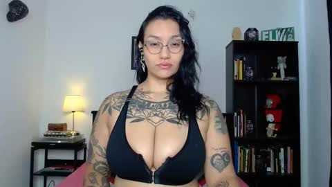 toothyy online show from May 12, 1:41 pm