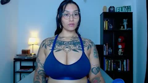 toothyy online show from May 16, 7:34 pm