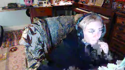 Snapshot of tootstitts chatting on November 14, 5:06 am tooter online show from November 14, 5:06 am