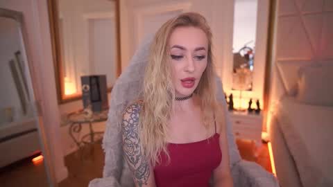 top_grace online show from February 10, 11:09 pm