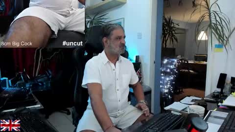 Snapshot of topalphaboss chatting on October 11, 6:17 pm topalphaboss online show from October 11, 6:17 pm