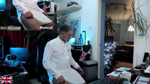 Snapshot of topalphaboss chatting on October 20, 9:26 pm topalphaboss online show from October 20, 9:26 pm