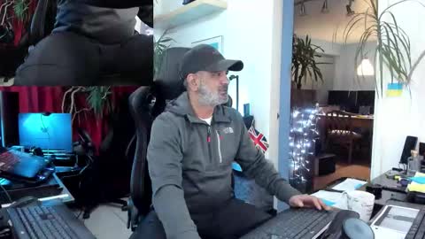 Snapshot of topalphaboss chatting on October 26, 6:03 pm topalphaboss online show from October 26, 6:03 pm