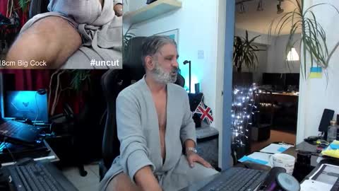 Snapshot of topalphaboss chatting on November 1, 3:08 am topalphaboss online show from November 1, 3:08 am