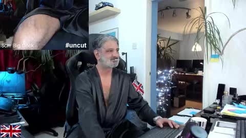 Snapshot of topalphaboss chatting on November 4, 7:13 pm topalphaboss online show from November 4, 7:13 pm