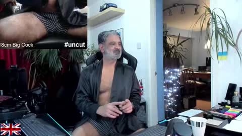 Snapshot of topalphaboss chatting on November 7, 10:54 pm topalphaboss online show from November 7, 10:54 pm