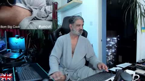 Snapshot of topalphaboss chatting on November 9, 2:54 am topalphaboss online show from November 9, 2:54 am