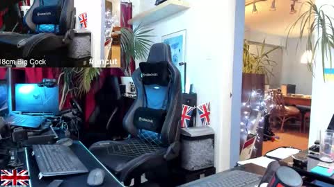 Snapshot of topalphaboss chatting on November 16, 4:40 am topalphaboss online show from November 16, 4:40 am