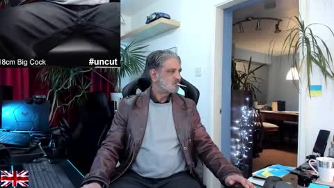 Snapshot of topalphaboss chatting on November 23, 7:24 pm topalphaboss online show from November 23, 7:24 pm