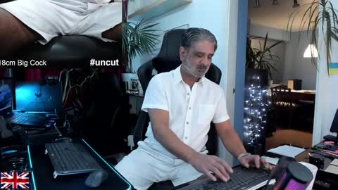 Snapshot of topalphaboss chatting on November 24, 6:29 pm topalphaboss online show from November 24, 6:29 pm