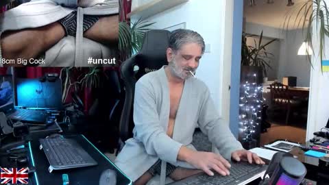 Snapshot of topalphaboss chatting on November 27, 1:51 am topalphaboss online show from November 27, 1:51 am