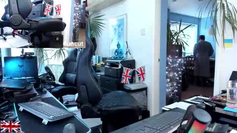 Snapshot of topalphaboss chatting on November 30, 3:16 pm topalphaboss online show from November 30, 3:16 pm