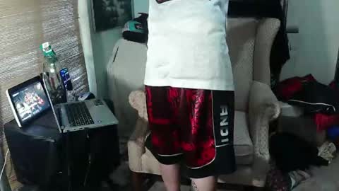 SagMeOreduceMe online show from March 5, 9:44 pm