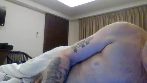 Snapshot of topfoxs30 chatting on February 10, 11:42 pm topfoxs30 online show from February 10, 11:42 pm