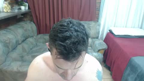 toptobottom4u online show from April 25, 1:41 pm