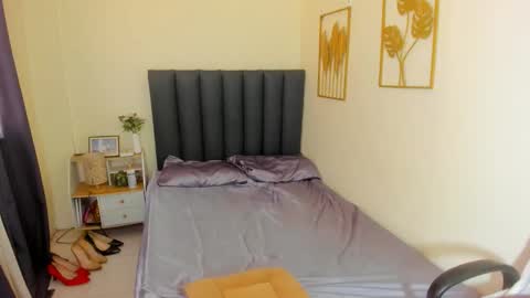 Snapshot of toptranshannah chatting on September 21, 12:56 am toptranshannah online show from September 21, 12:56 am