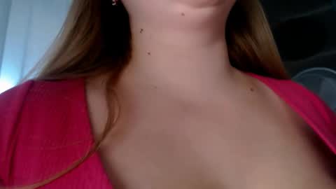 tori_blond online show from October 25, 7:05 am