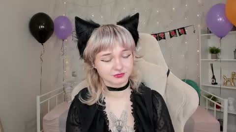 Tori online show from October 23, 2:00 am