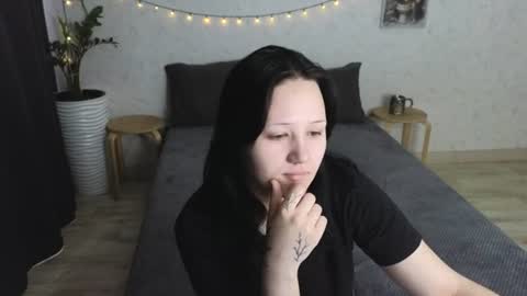 Snapshot of tori_sweet_tori chatting on June 23, 2:31 am Tori online show from June 23, 2:31 am