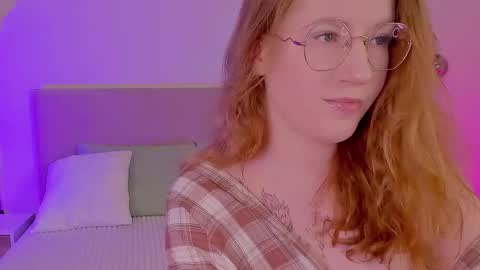 Snapshot of tori_the_witch chatting on February 16, 9:59 am Tori online show from February 16, 9:59 am