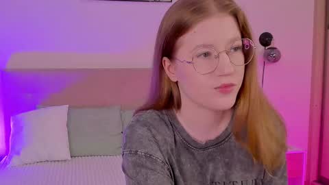 Snapshot of tori_the_witch chatting on February 17, 10:07 am Tori online show from February 17, 10:07 am