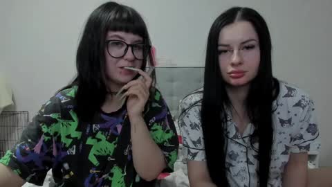 your personal gothic girl check it    online show from January 3, 10:40 pm