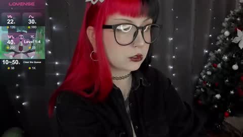 Snapshot of toriayun0 chatting on January 8, 10:12 pm your personal gothic girl check it online show from January 8, 10:12 pm