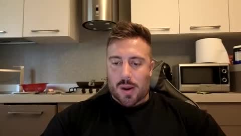 Snapshot of toro_arrapato chatting on May 6, 11:48 am toro_arrapato online show from May 6, 11:48 am